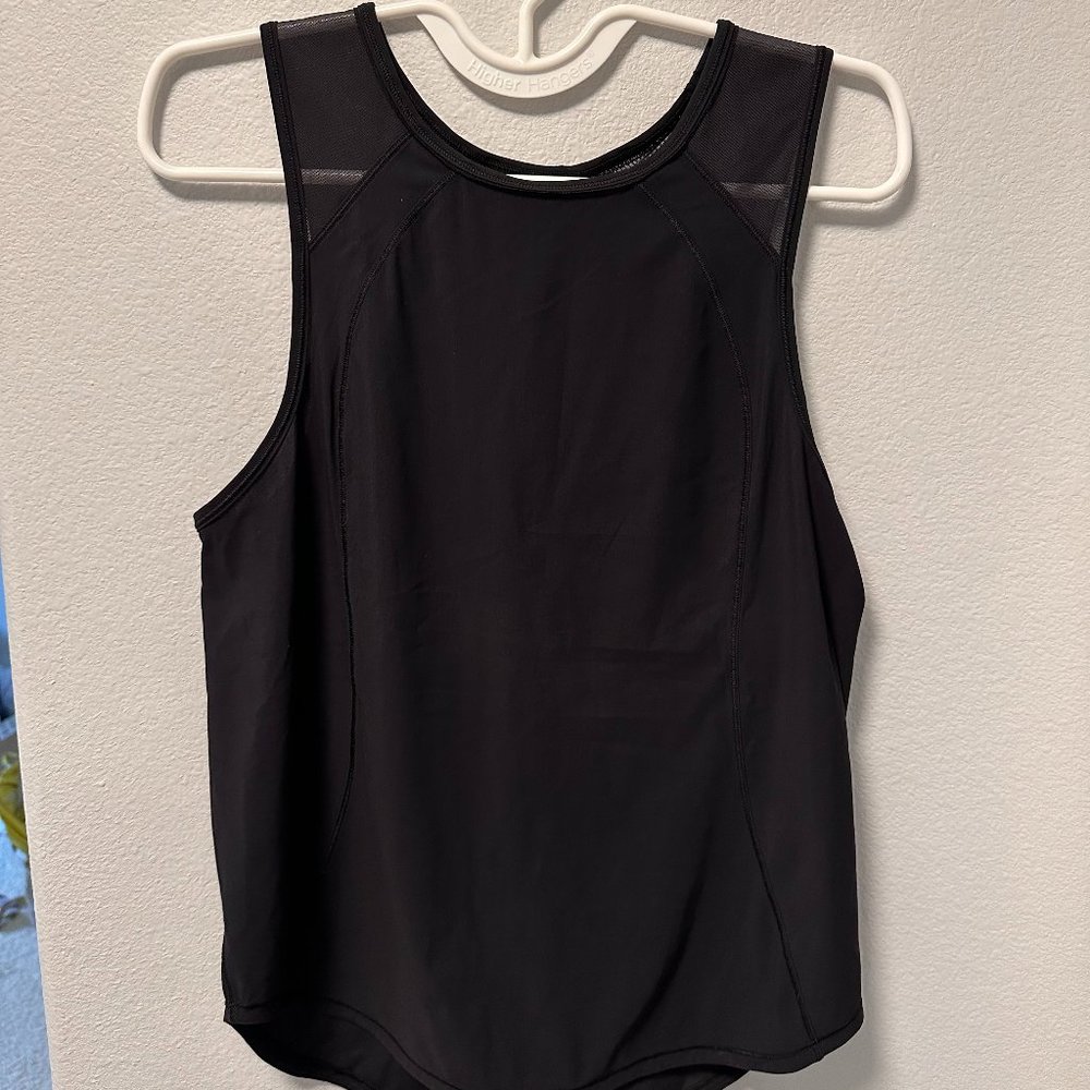 Lululemon sculpt-type tank top, great for hot yoga